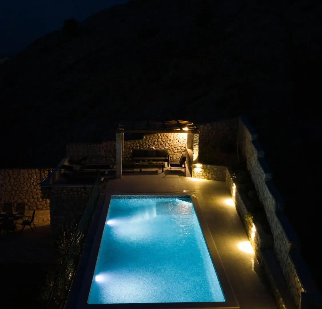 פג Villa Rokus